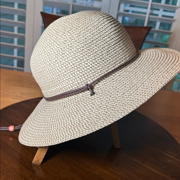 Solar Escape Sun Hat UPF 50+ - Picture 4 of 9